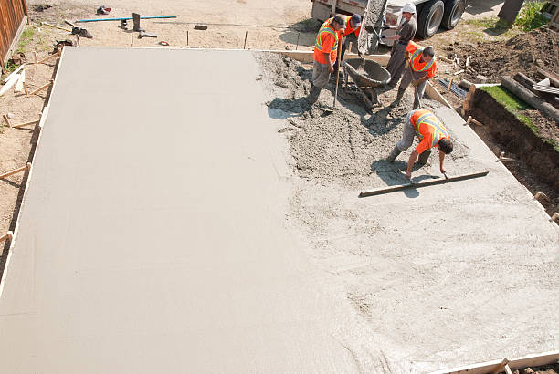Best Concrete Retaining Walls in Westview, FL
